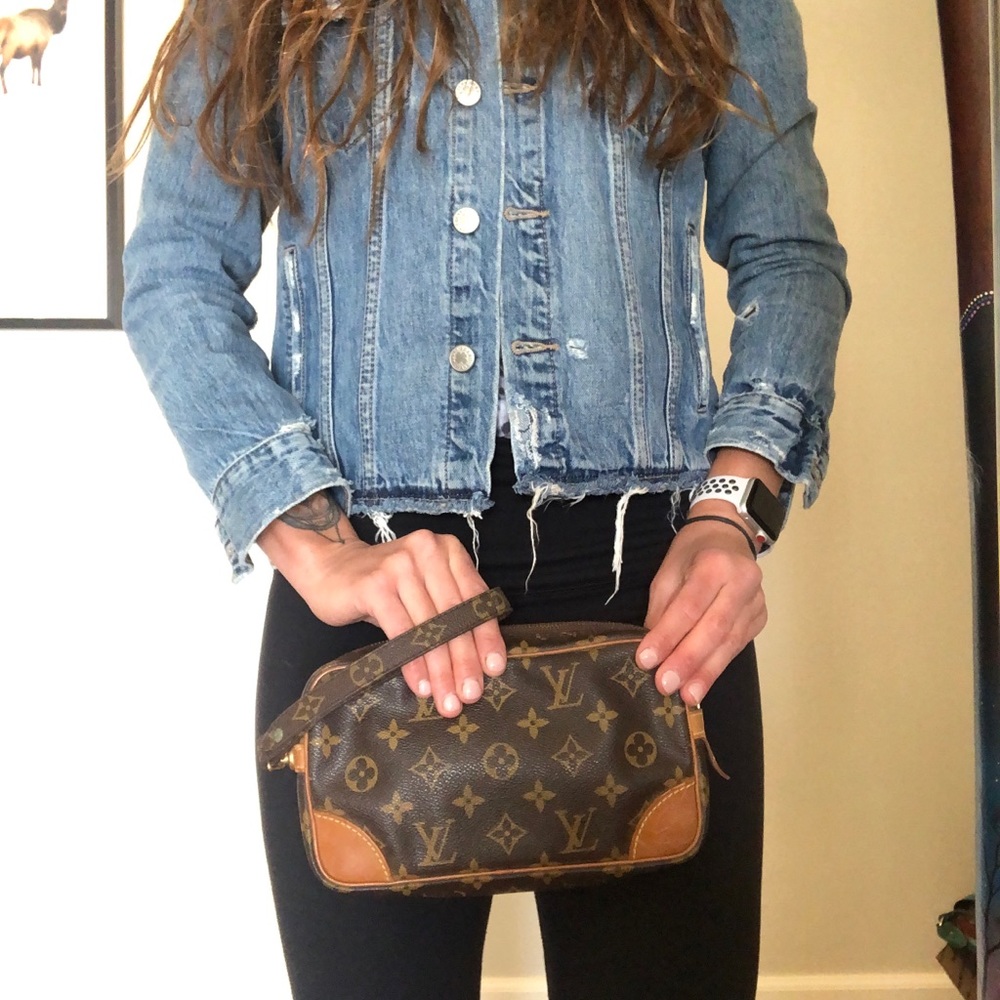 SOLD on M! Auth Louis Vuitton Clutch!! - Picture 1 of 7